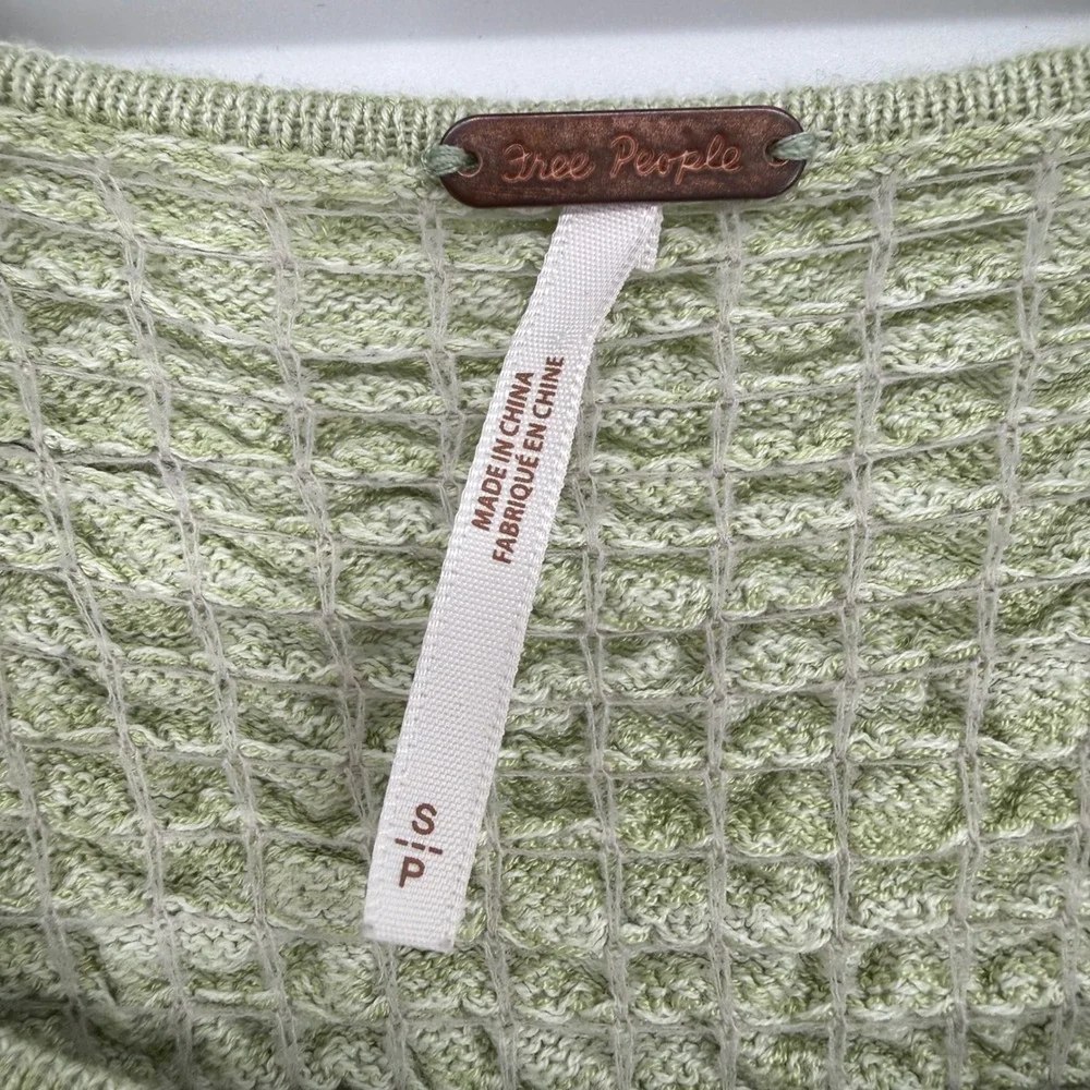 FREE PEOPLE FREE SPIRIT SMOCKED PEPLUM TOP SEAFOAM GREEN‎ SMALL